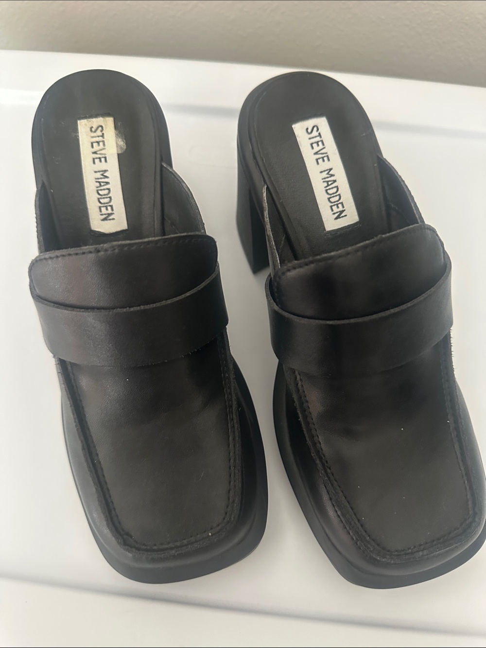 Steve Madden Black Leather Square-Toe Block Heel Mules